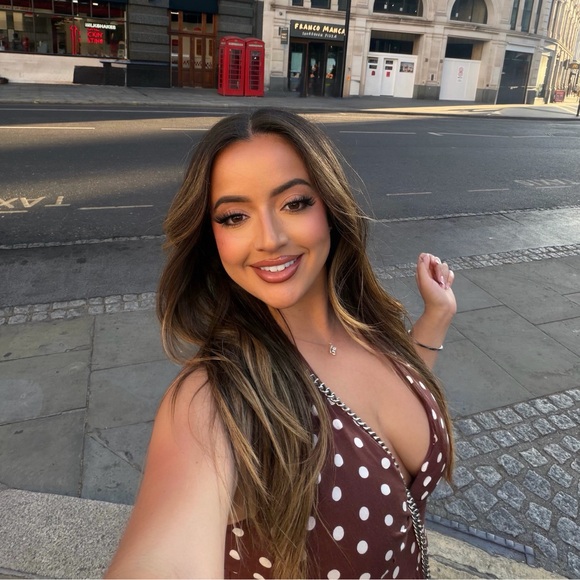 nikkizevallos